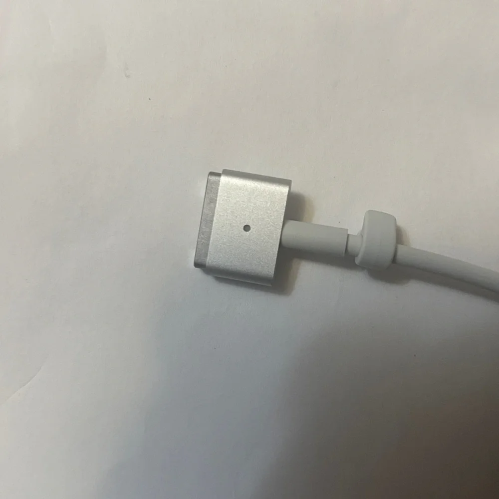Apple White Square MacBook Power Adapter 45W A 1436 2014 Untested Charger Cables